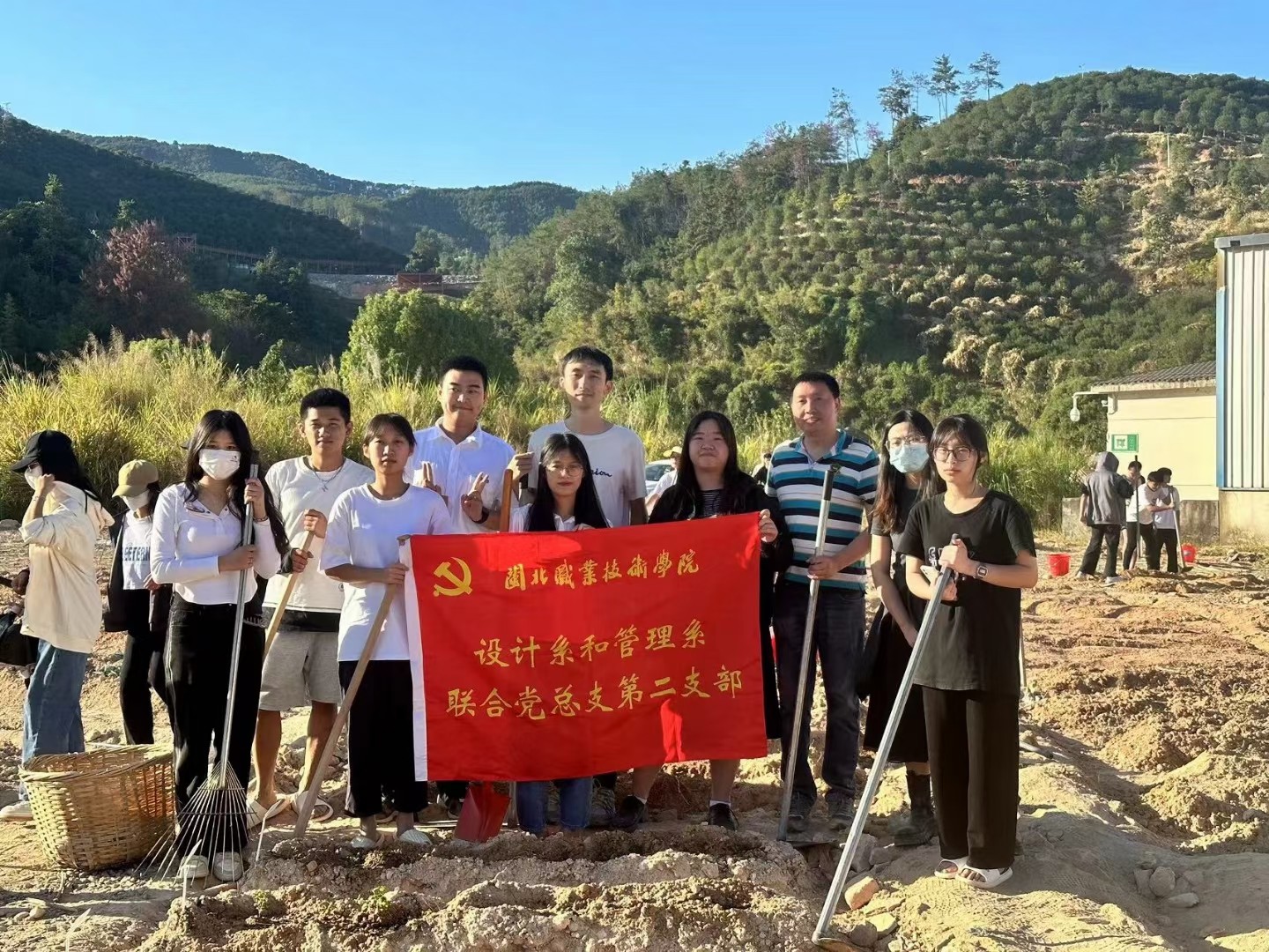 微信图片_20221125163128.jpg