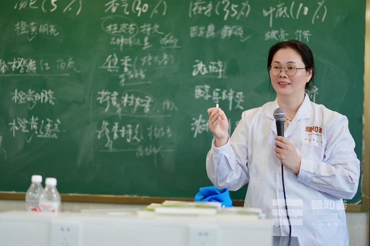 培训照片1.jpg