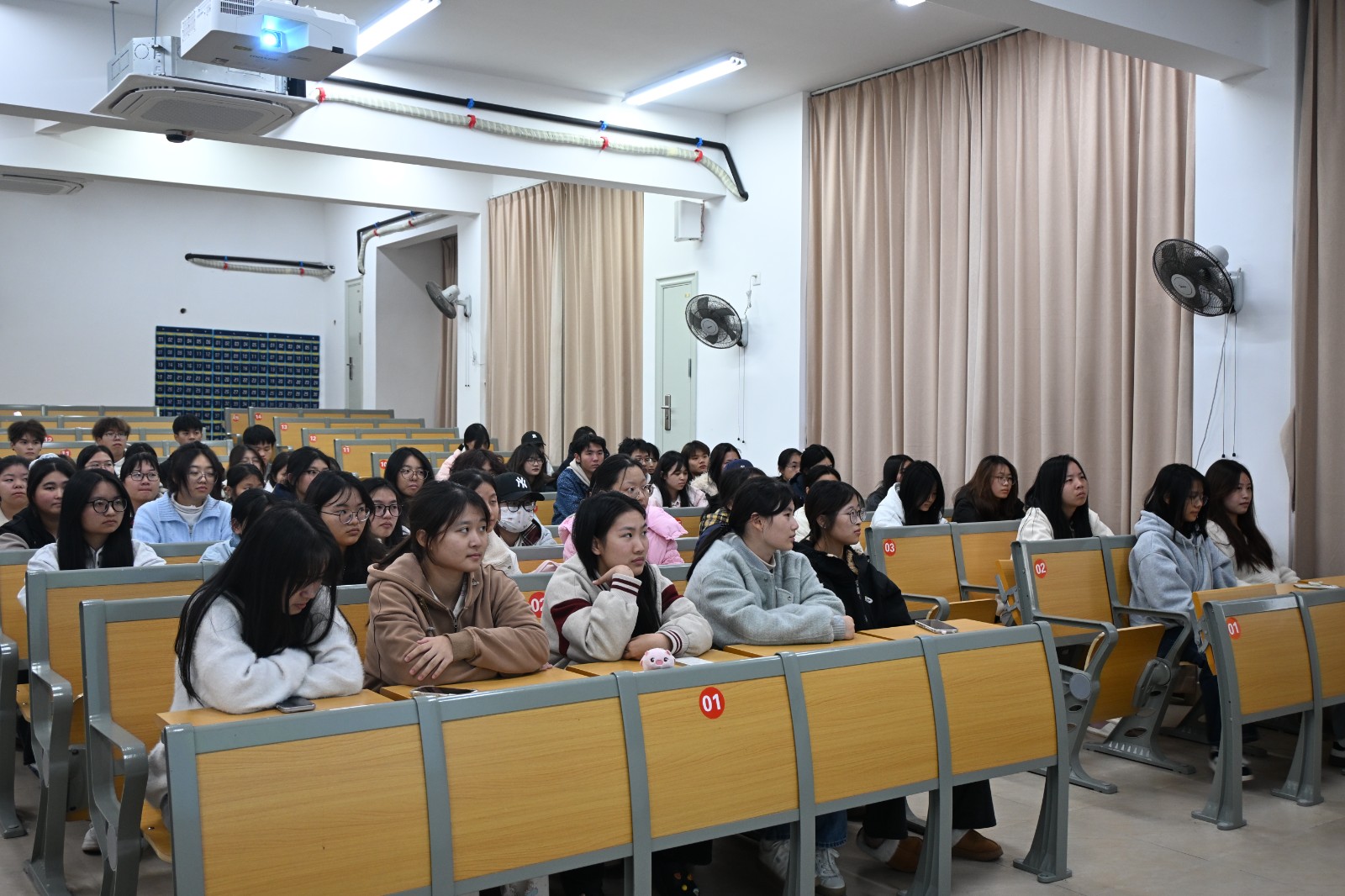 微信图片_20251121193815_728_51.jpg 微信图片_20251121193815_728_51.jpg