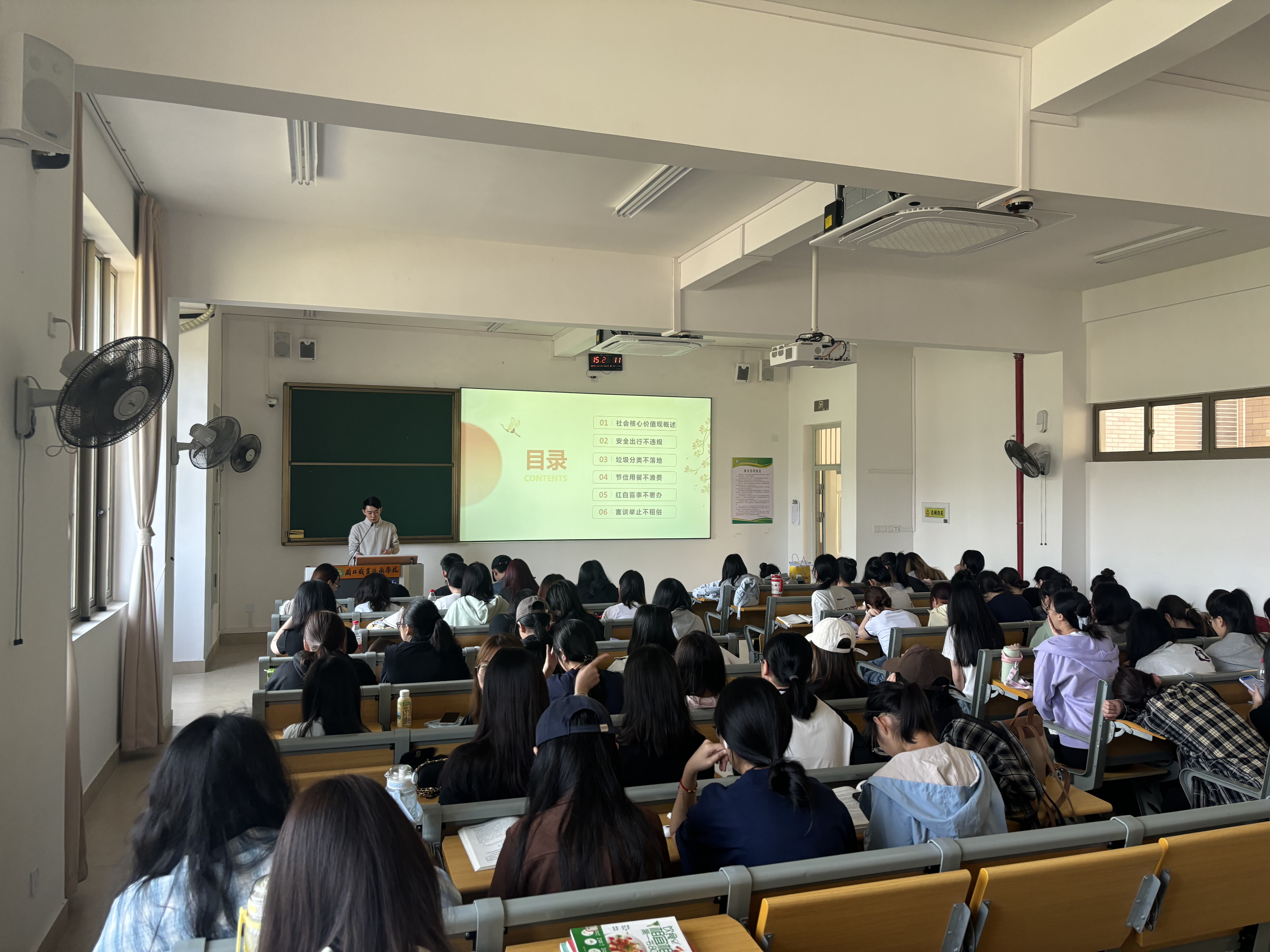 照片 (1).jpg