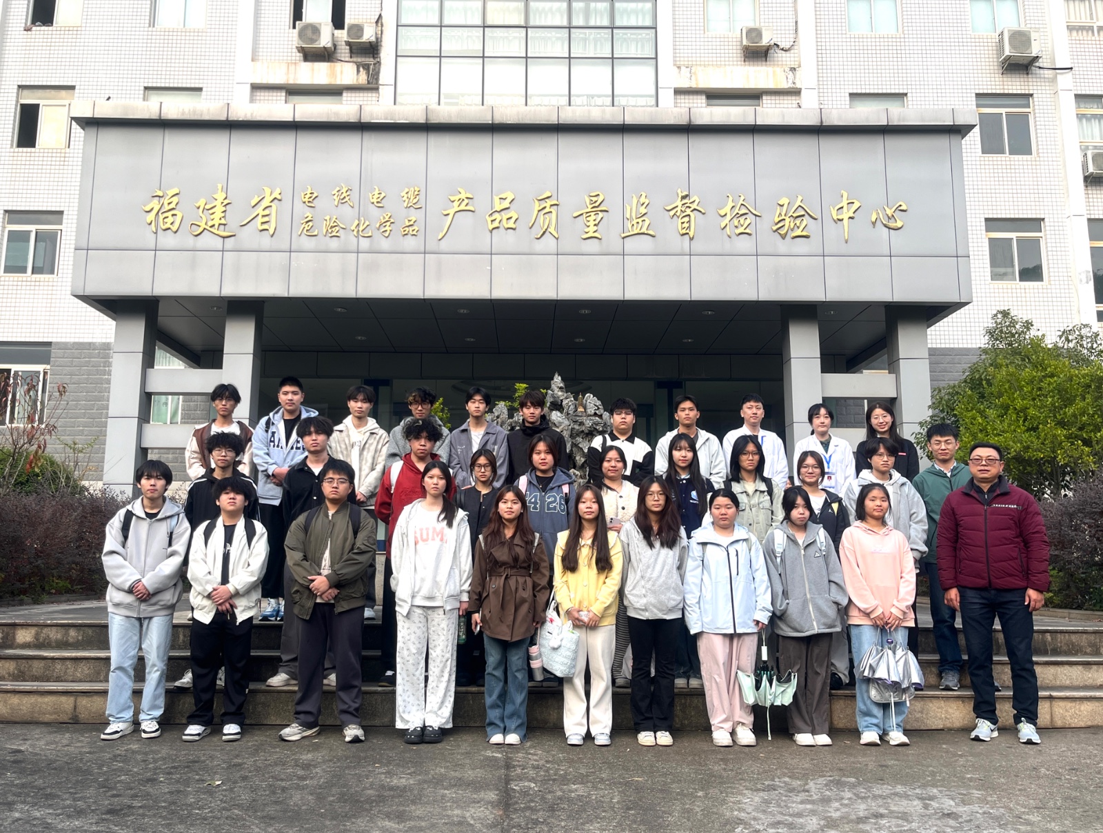 合照3.JPG
