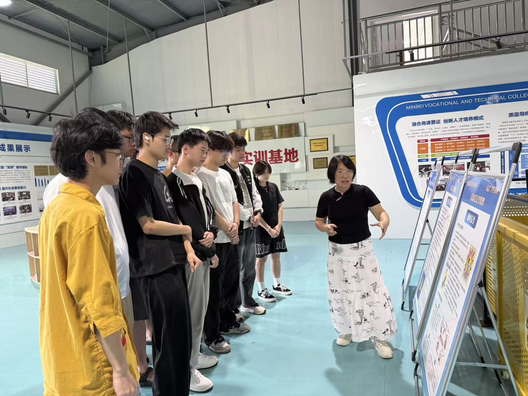 郑辉红2.jpg
