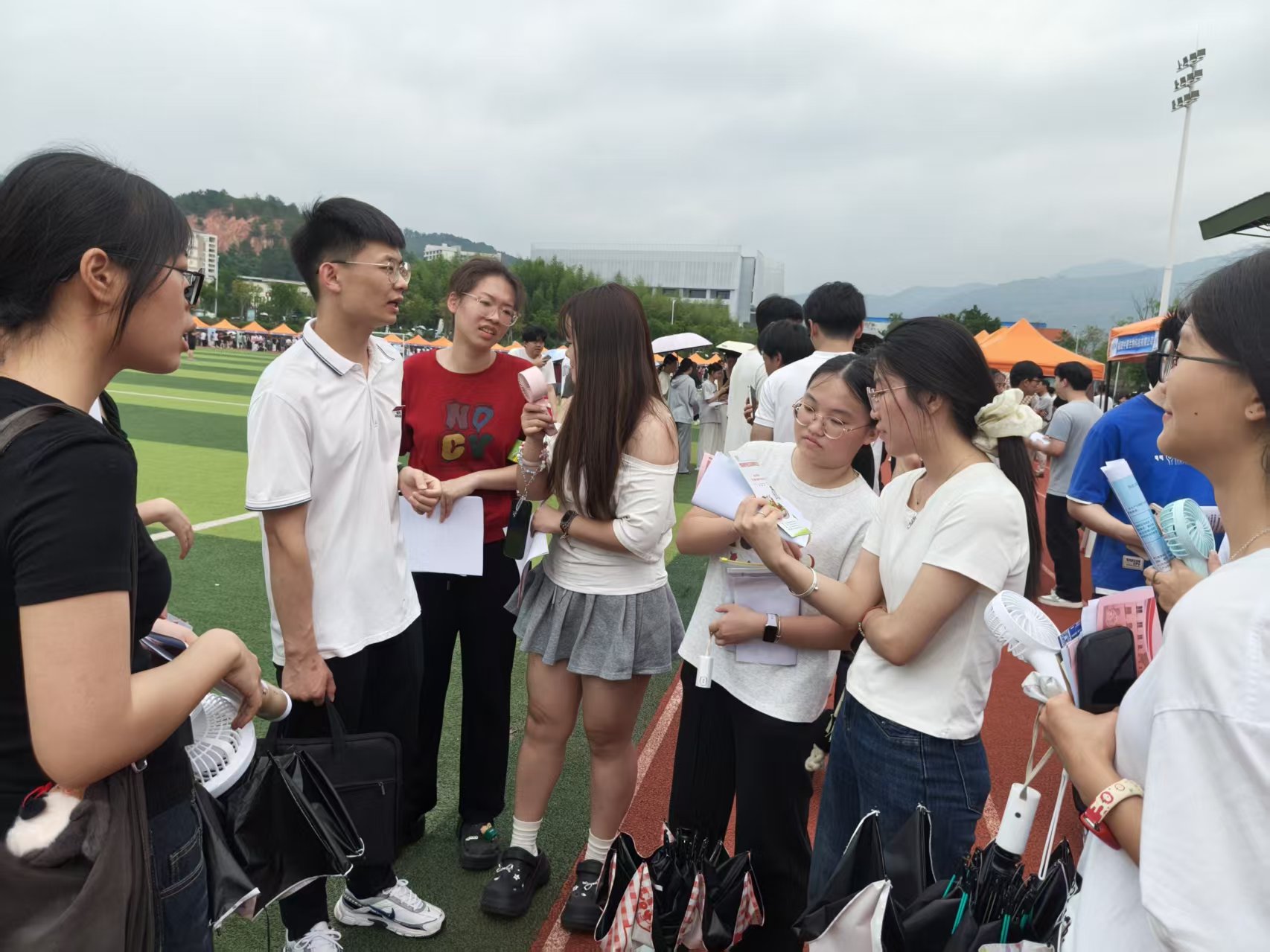 acb479f67d80cfb0adad4201cf3f3546.jpg